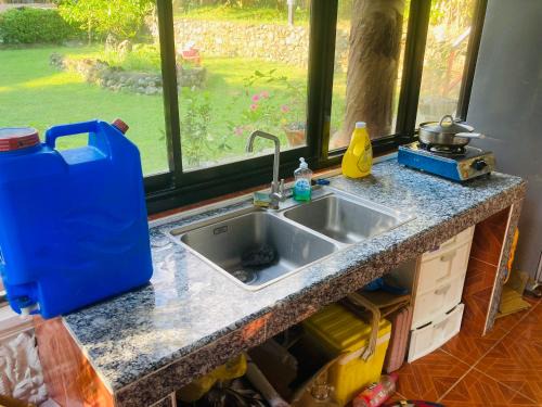 Middle Bedroom, Mckirdy's Farm