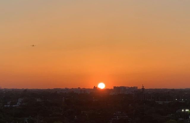 Midtown Miami/Wynwood 1 BR Condo w/FREE PARKING & VIEWS!