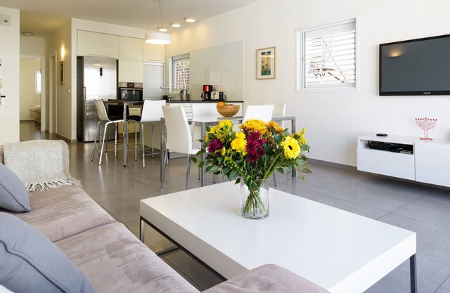 MIKLAT Full Comfort 1BR near Frishman Beach by FeelHome