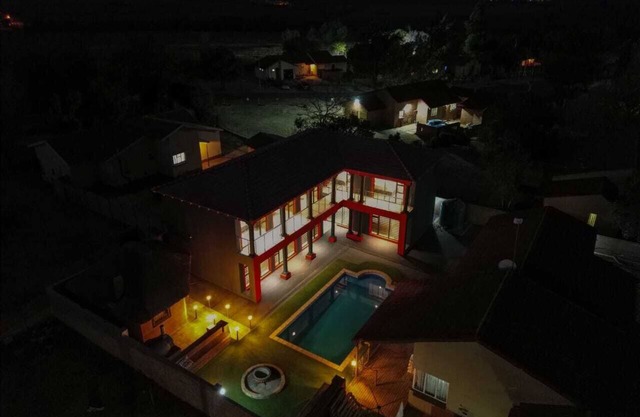 Milk and Honey Westonaria