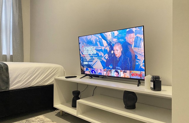 Minimal Cosy Bachelor Loft @ Jewel City