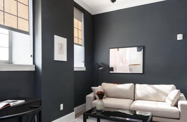 Mins to Downtown, Ballpark, Arch | Free Parking + W&D | Zencity