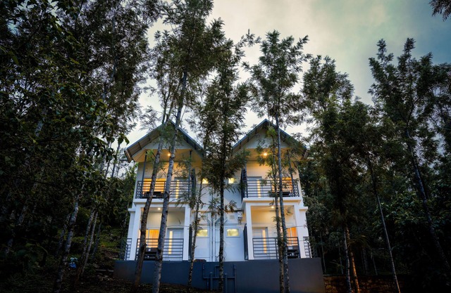 Misty Range Resorts