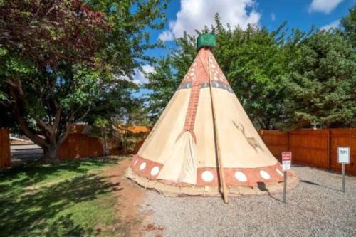 Moab RV Resort Glamping Tipi OKTP-53