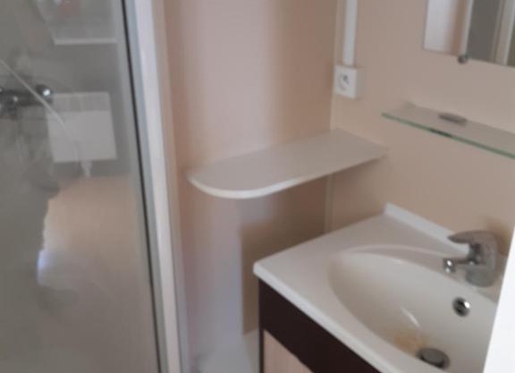 Mobil home dans camping 4*