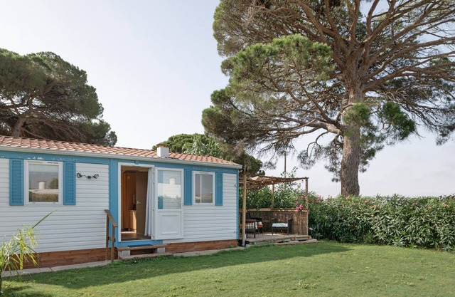 Mobile Home 'Calma' with Mountain View, Shared Terrace and Air Conditioning