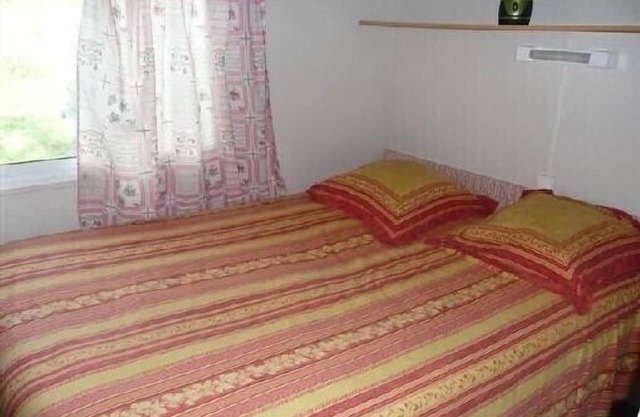 Mobile home with sea views