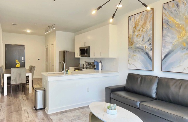 Modern 1-Bedroom Condo in Downtown Atlanta