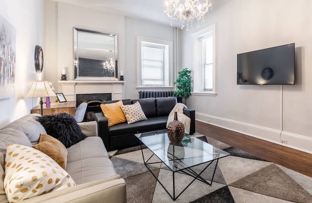 Modern 1 Double bed Apartment in James South Area