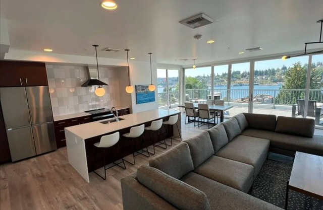 Modern 1BR Retreat – Fully Furnished, Pet-Friendly, and Minutes from Downtown