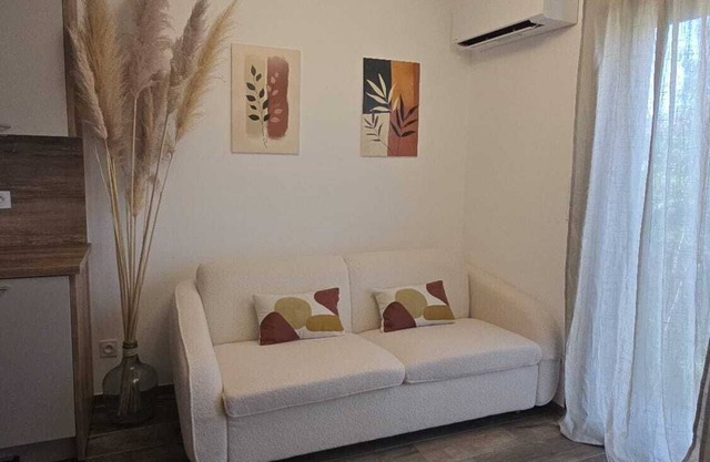 Modern 2-room apartment for 2 to 4 people