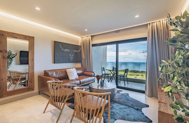 Modern 2x Bed, Ocean View - Umhlanga Ridge