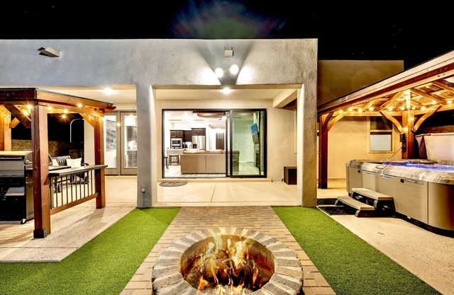 Modern 3-Bedroom Villa with Jacuzzi and Gym