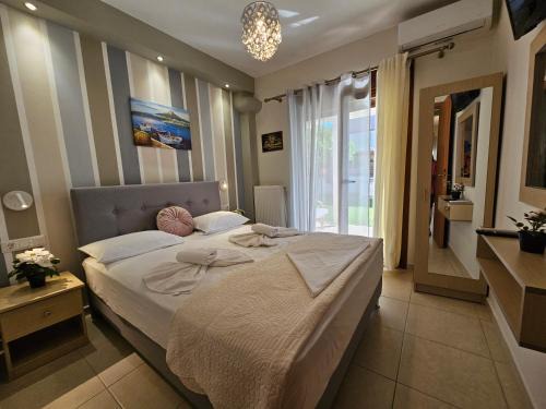 Modern Apartment Kallithea 1