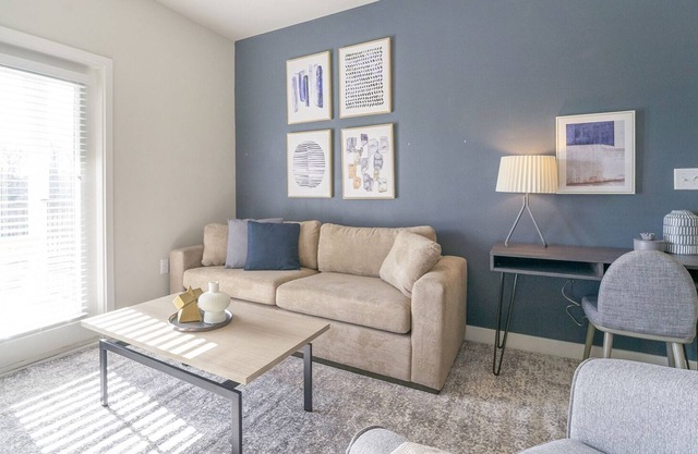 Modern Apartment in Prime Location (ID9141X74)