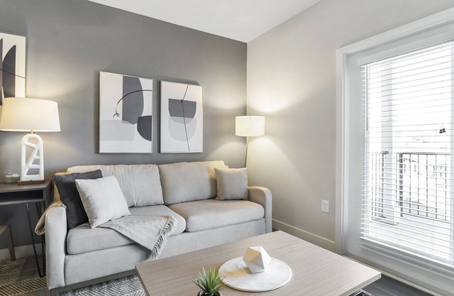 Modern Apartment in Prime Location (ID9219X15)