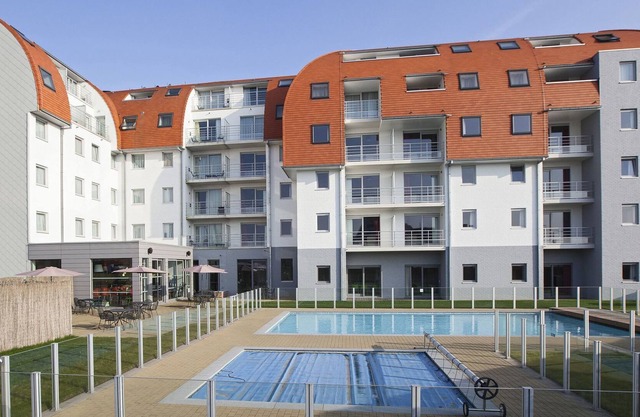Modern apartment with air conditioning, on a resort, only 2.5 km. from the beach