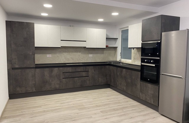 Modern Apartment with Large Outdoor Area Sleeps 7 Close to Malta Airport