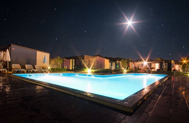 Modern chalet with WiFi and a veranda