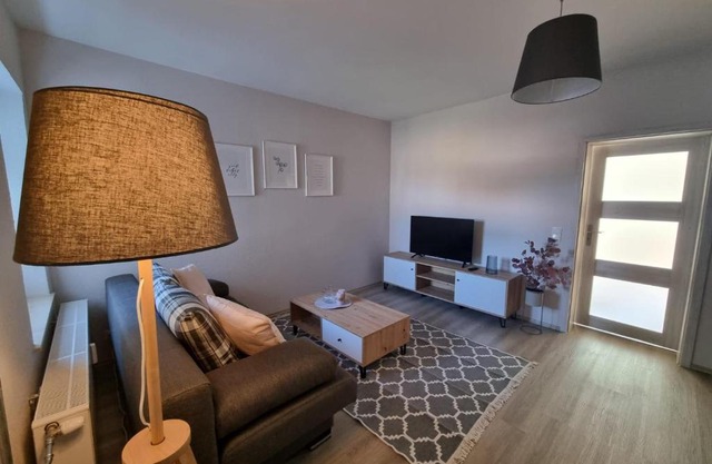 Modern eingerichtet-stadtnah-Ferienwohnung mit Geschirrspüler und Waschmaschine