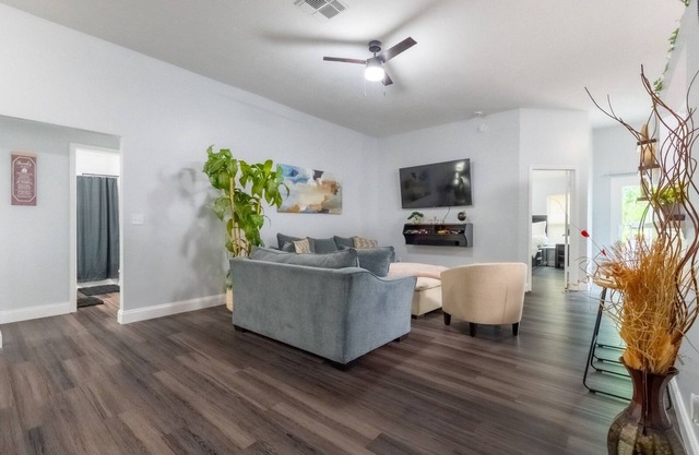 Modern Family Retreat w/Game Room and Fire Pit. Near NAS JAX