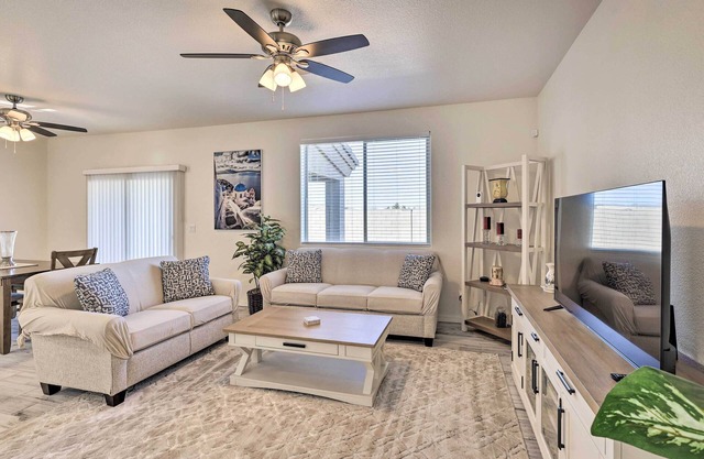 Modern Kingman Vacation Rental, 5 Mi to Dtwn!