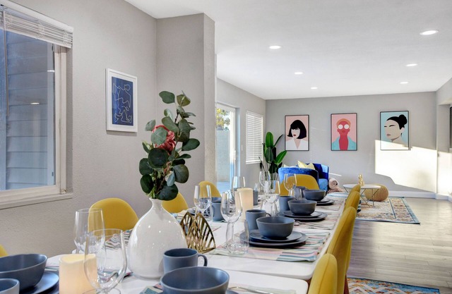 Modern Lockdown-7 Bd with Pool & Spa 30+ Day Home!