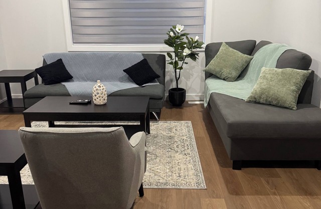 Modern n’ cozy 4 Bedroom 3 full bath home