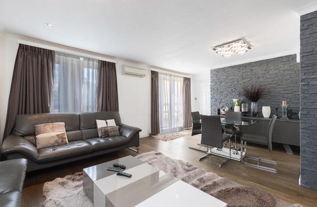 Modern Oasis Kilburn Apartment