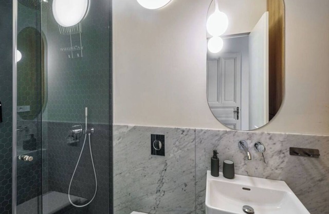 Modern one bedroom apartment