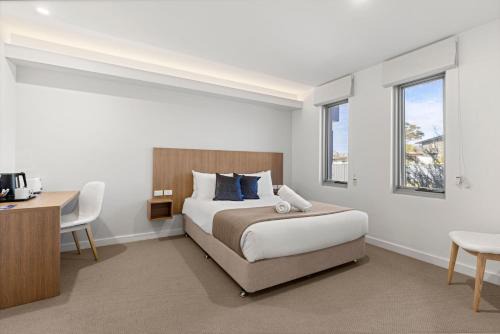 Modern Queen Studio - 6 Min Walk to Beach
