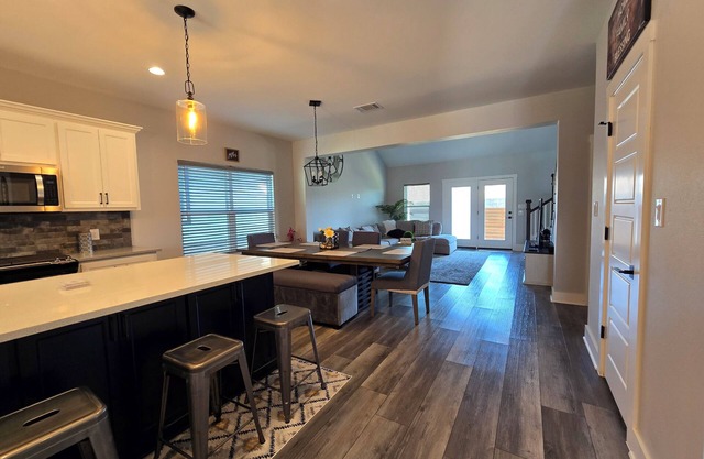 Modern retreat in Sherman