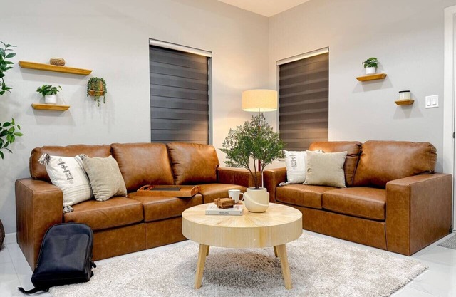 Modern Studio Apt - 3Bd 2Bath