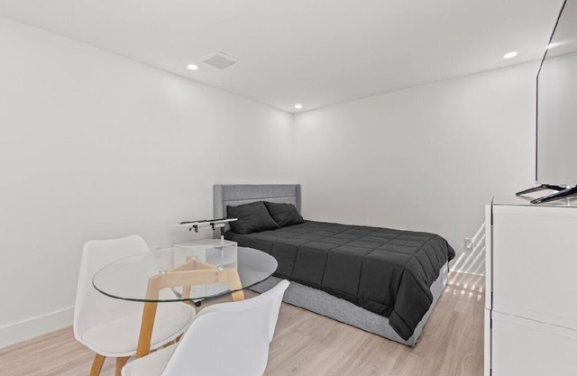 Modern Studio Near shops and University of Miami