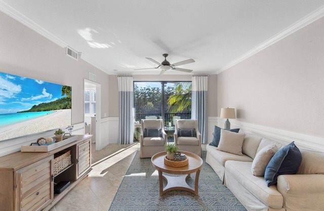 🌴Modern Treviso Bay Condo w/Resort-Style Amenities & Prime Naples Location