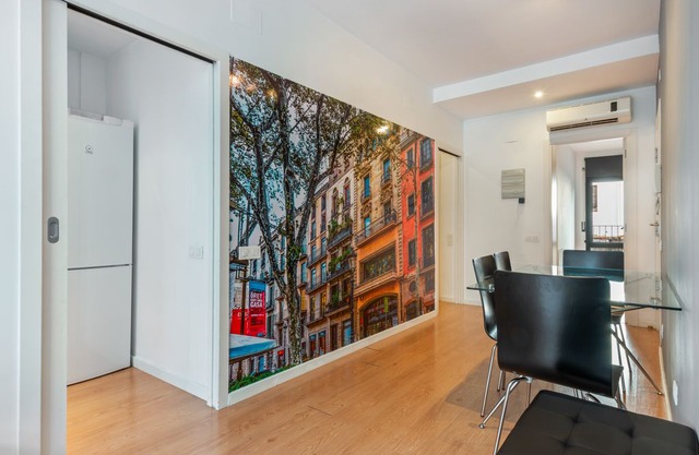 Modern Two Bedroom Apartment in Gràcia