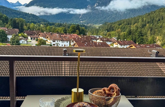 Modern vacation apartment with view of the Watzmann incl. pool and infrared cabin