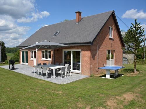 Modern villa in Rochefort close to the horses
