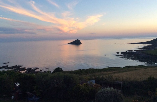 Modern Well Presented Annex Located On The Coastal Cliffs Of Wembury