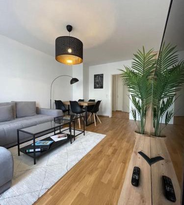 #modernes wohnen im historischen Altbau 3 OG links