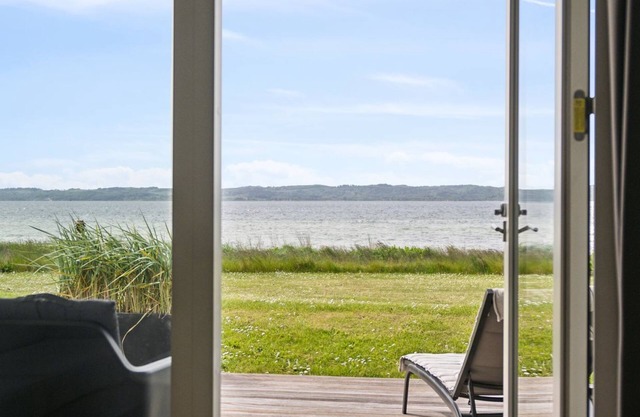 "Monia" - 20m from the sea by Interhome