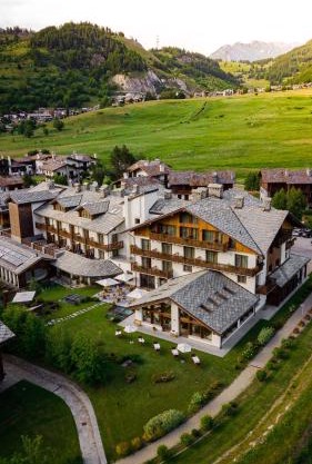 Montana Lodge & Spa, by R Collection Hotels
