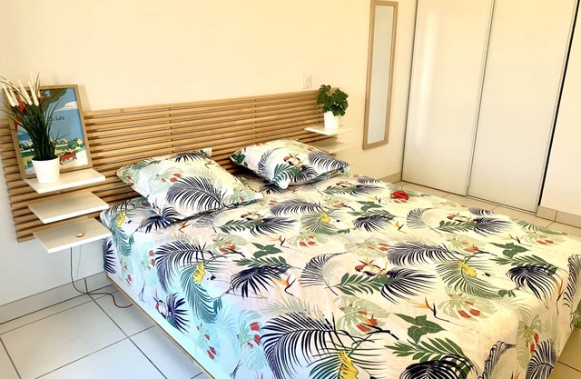 Montpellier Port Marianne T2 (47m² + 31m² terrace)