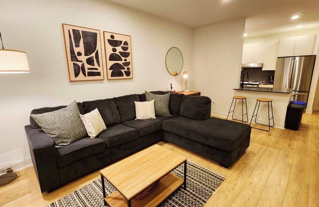 Montrose Spring - Stylish 1 BR in Houston