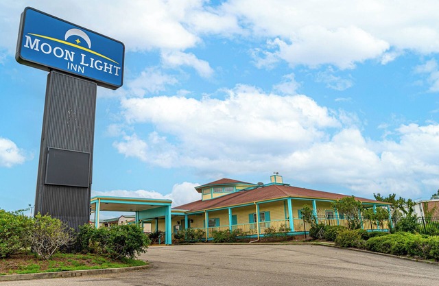 Moonlight Inn Hotel O Hattiesburg, MS