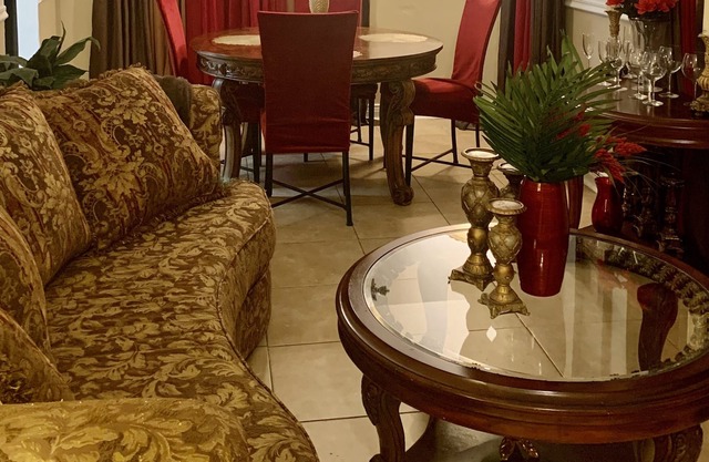 Moore's Chateau 7 mi to Downtown NOLA !!!