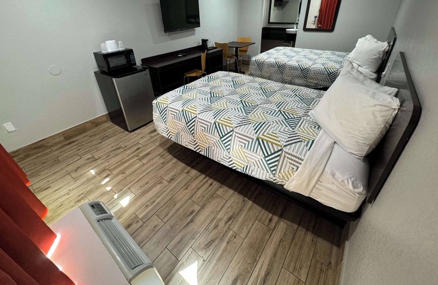 Motel 6 Englewood, FL