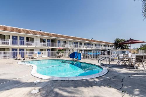 Motel 6 Modesto, CA