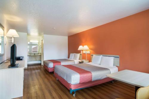 Motel 