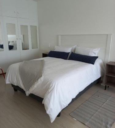 Mouille Grange 402 Sea View Apartment
